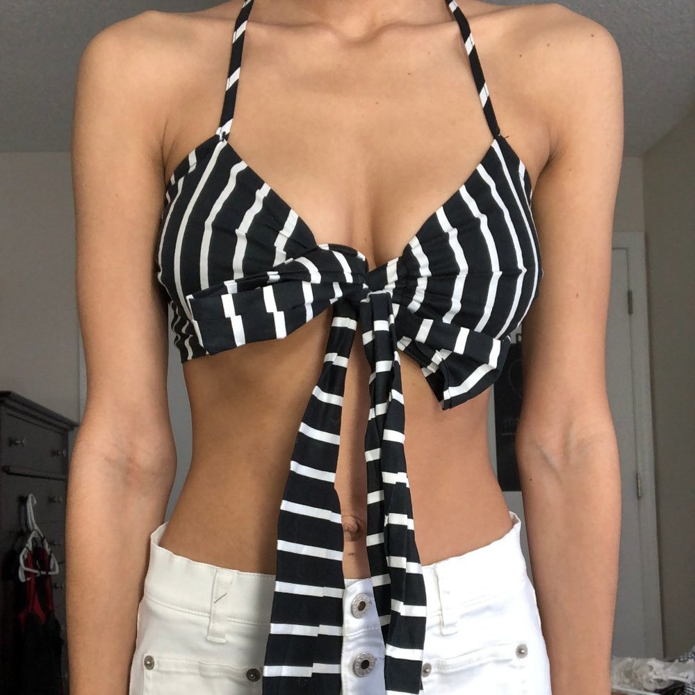 BRAND NEW Navy Blue & White Bow Top